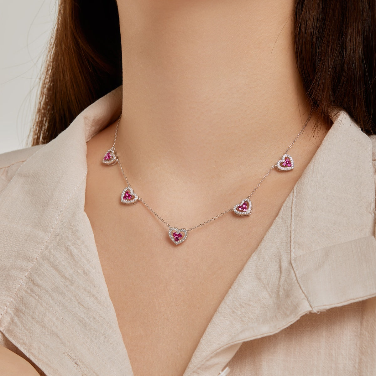 [Charm Aries Jewelry]Sparkling Five Heart Necklace