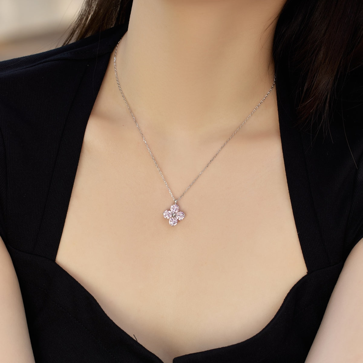 [Charm Aries Jewelry]Four-Leaf Charm Aries And Eight-Pointed Star Necklace