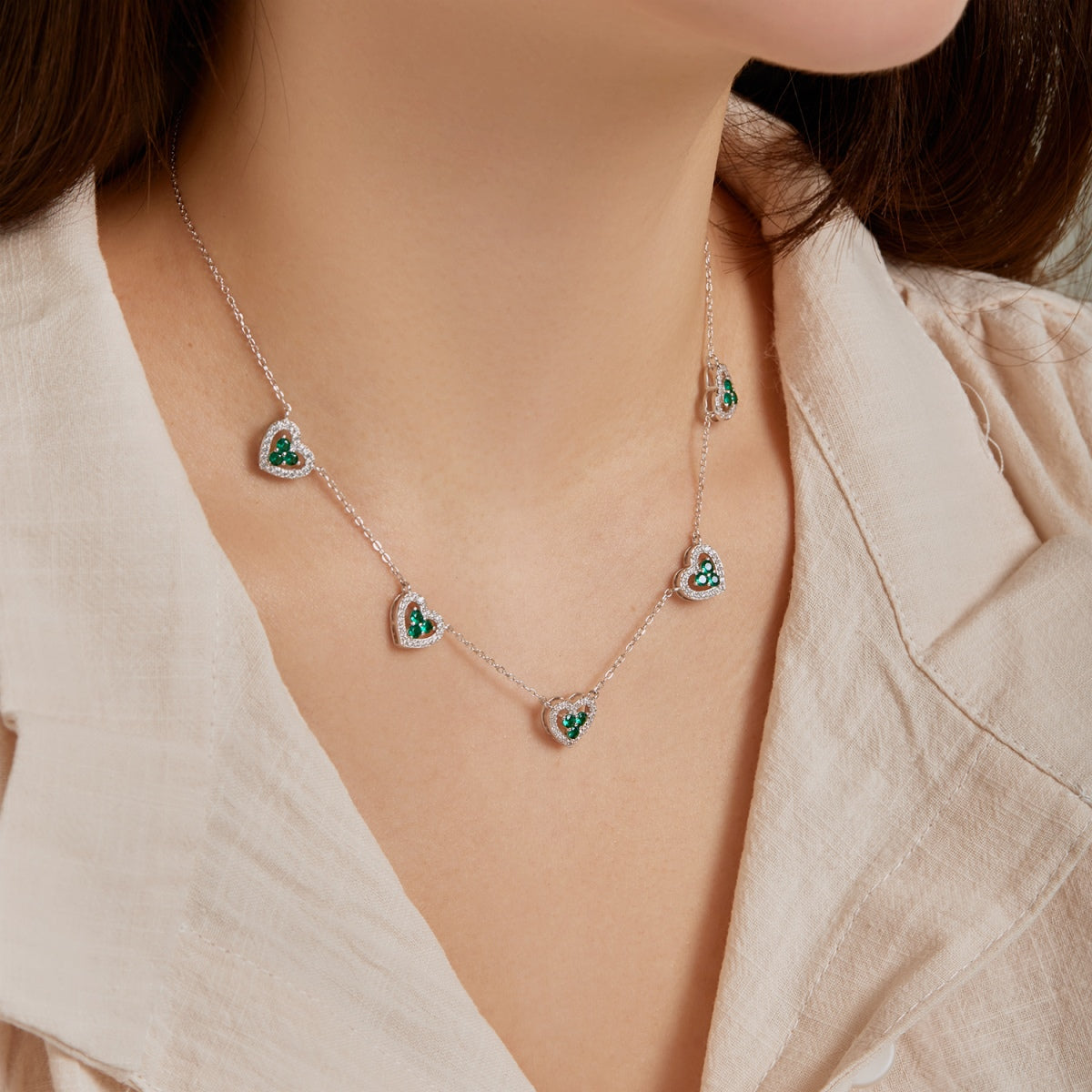 [Charm Aries Jewelry]Sparkling Five Heart Necklace