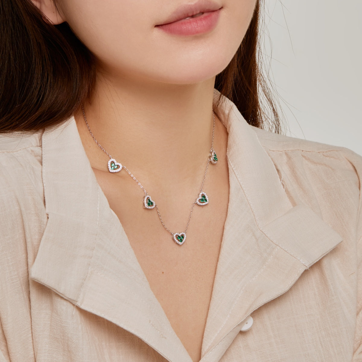 [Charm Aries Jewelry]Sparkling Five Heart Necklace