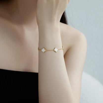 [Charm Aries Jewelry]Four-Leaf Charm Aries Exquisite Bracelet
