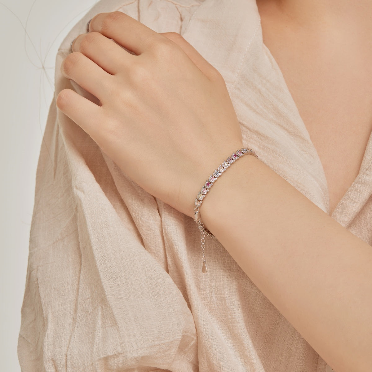 [Charm Aries Jewelry]Delicate Colorful Multi Cut Daily Bracelet