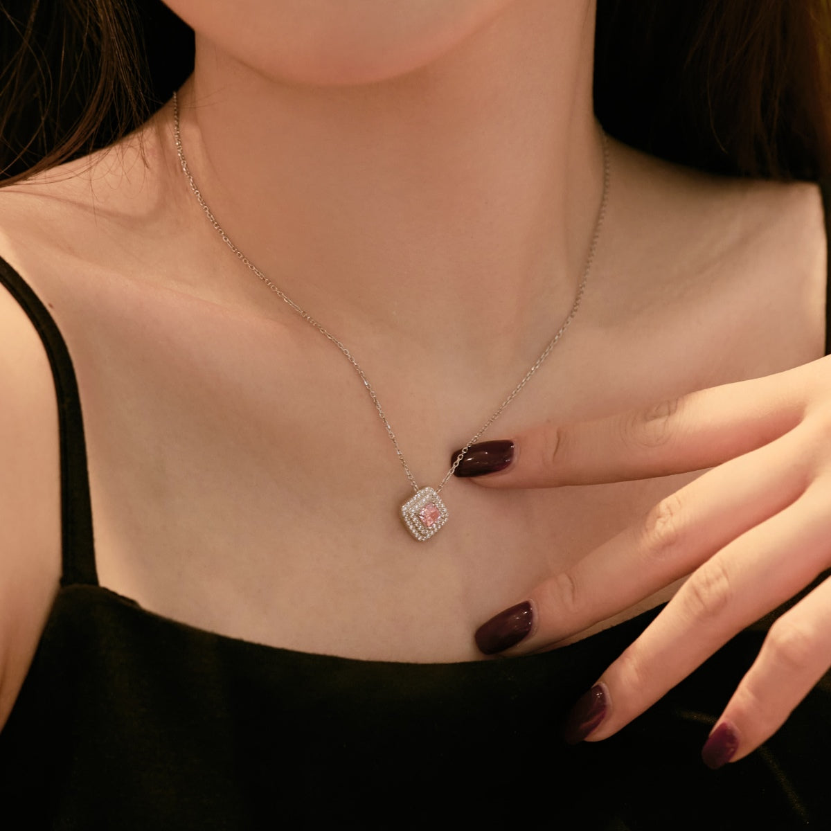 [Charm Aries Jewelry]Sparkling Asscher Cut Necklace