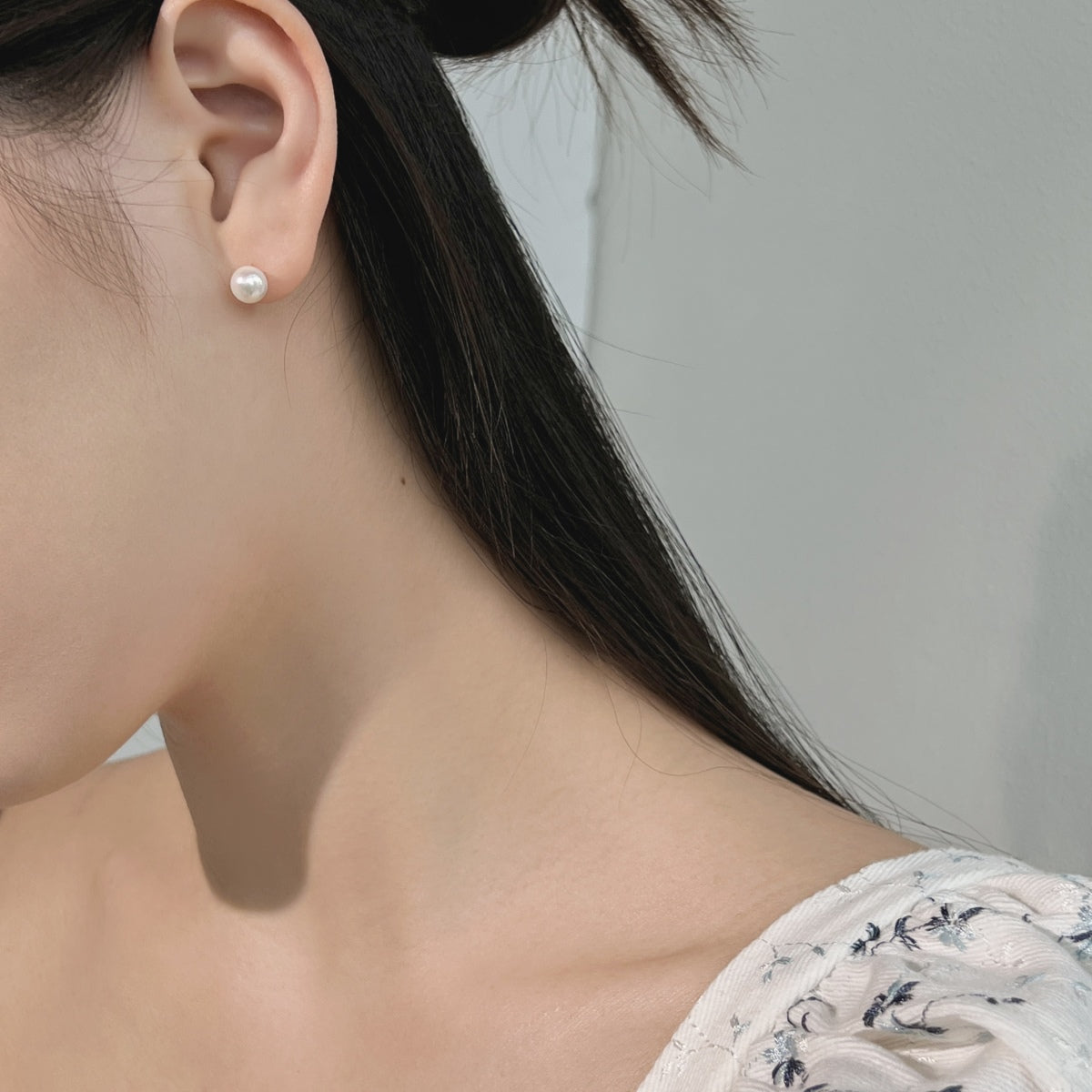 [Charm Aries Jewelry]Delicate Pearl Earrings