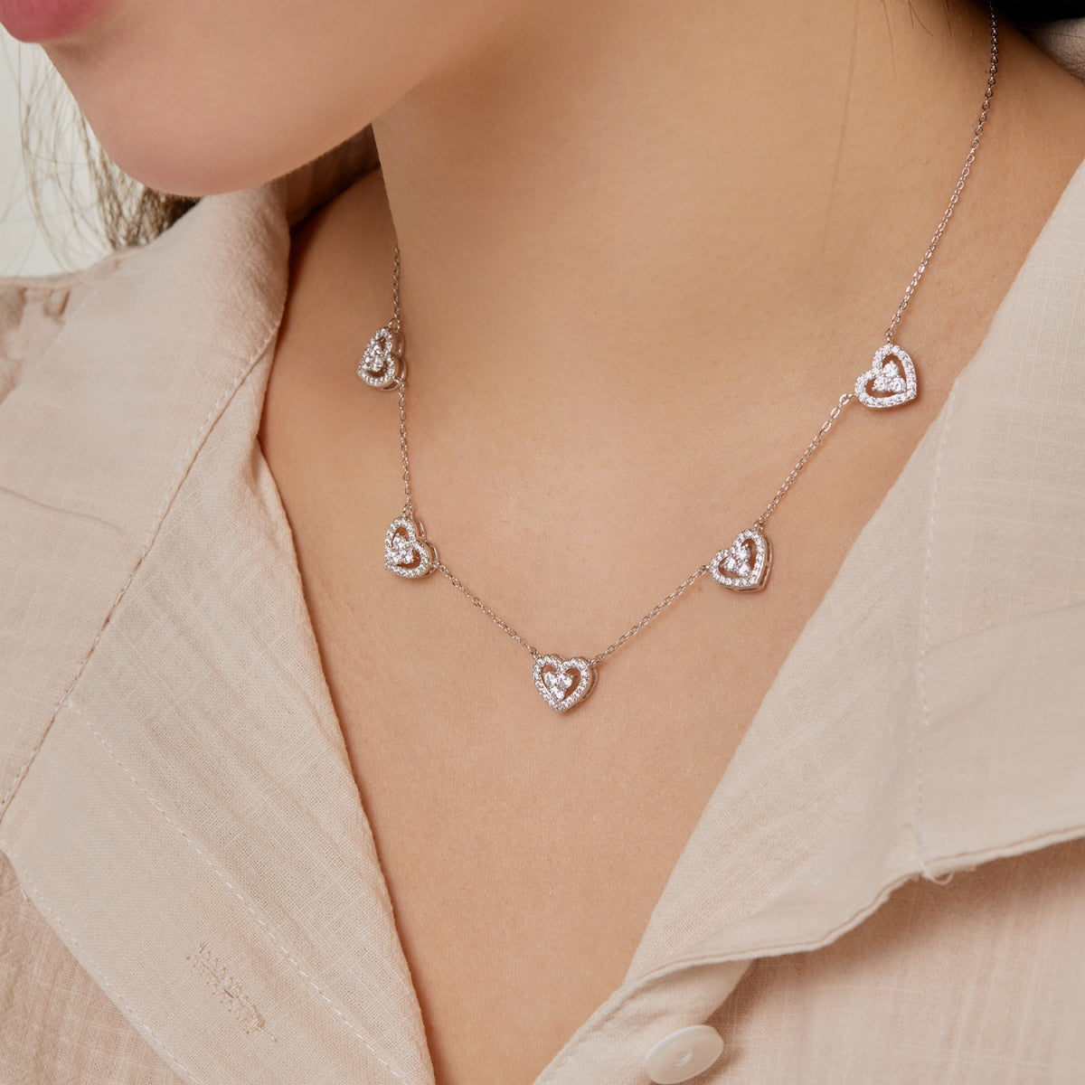[Charm Aries Jewelry]Sparkling Five Heart Necklace