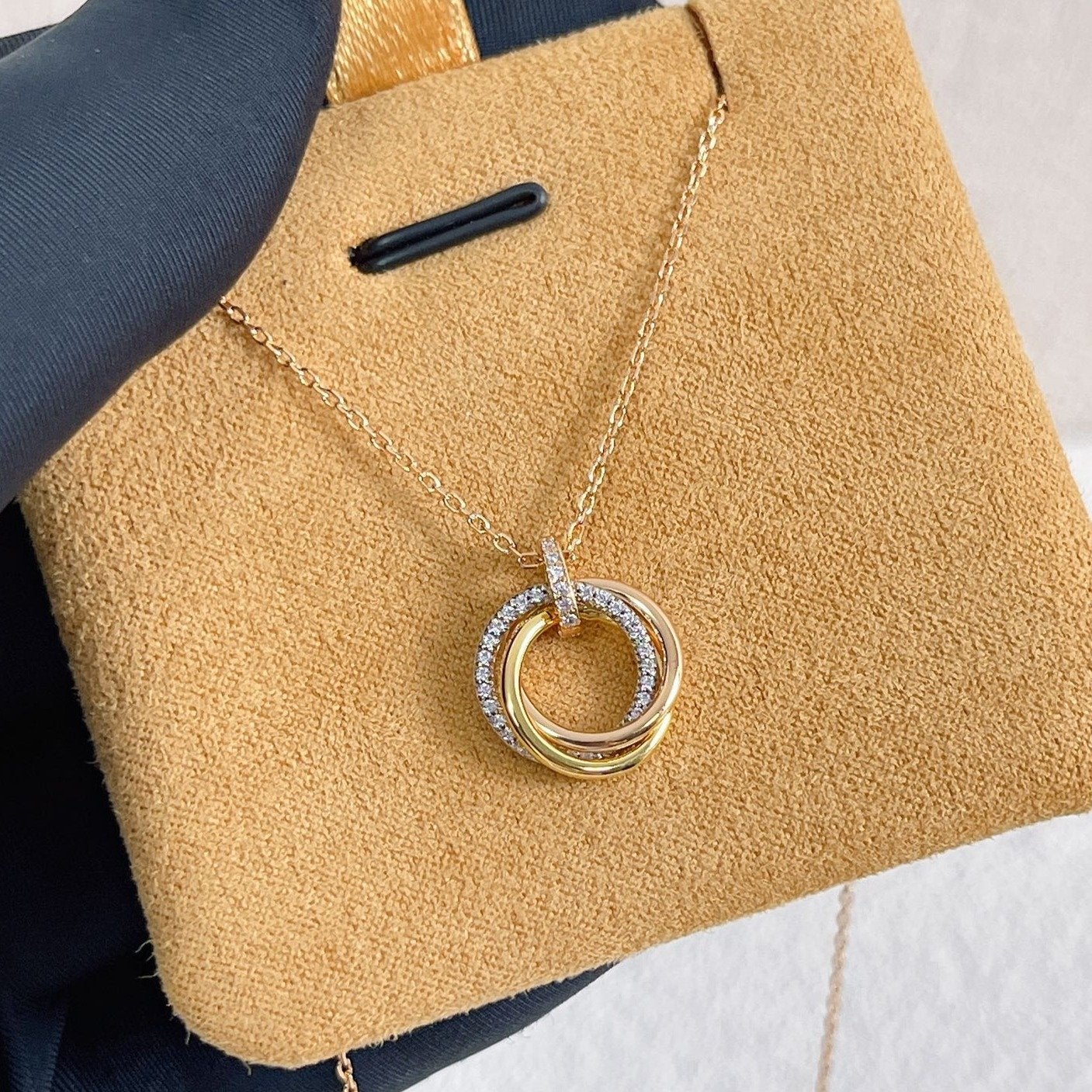 [Charm Aries Jewelry]TRINITY NECKLACE SILVER GOLD PINK GOLD DIAMONDS