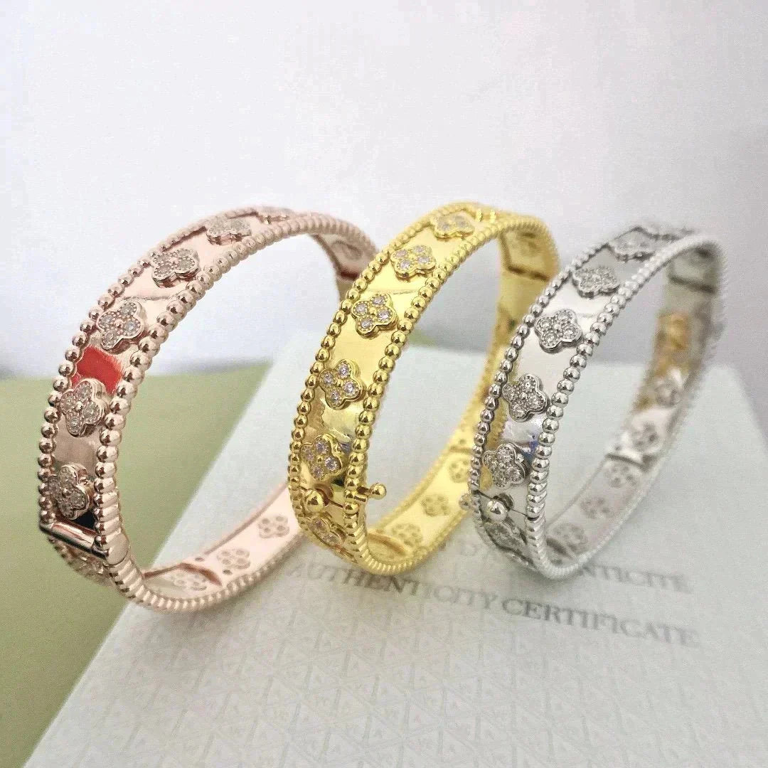 [Charm Aries Jewelry]CLOVER BRACELET 8MM DIAMONDS