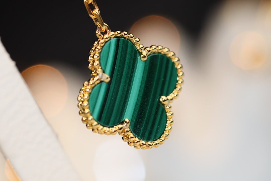 [Charm Aries Jewelry]CLOVER EARRINGS GOLD MALACHITE DIAMOND 3 MOTIF