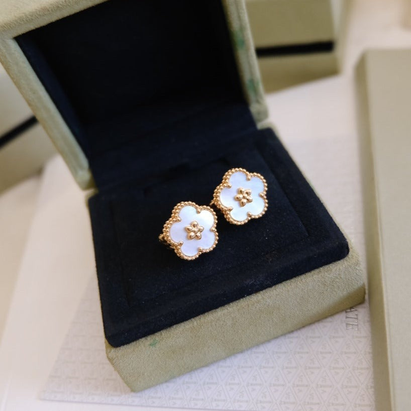 [Charm Aries Jewelry]LUCKY PINK GOLD WHITE MOP EARRINGS
