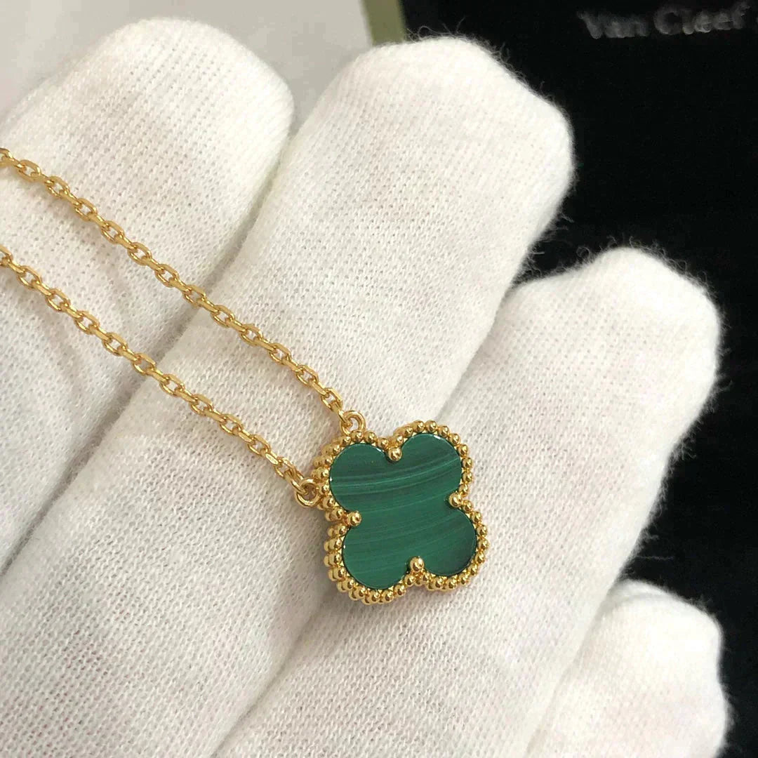 [Charm Aries Jewelry]CLOVER 15MM MALACHITE SINGLE FLOWER  NECKLACE