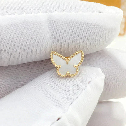 [Charm Aries Jewelry]SWEET BUTTERFLY MOP EARSTUDS