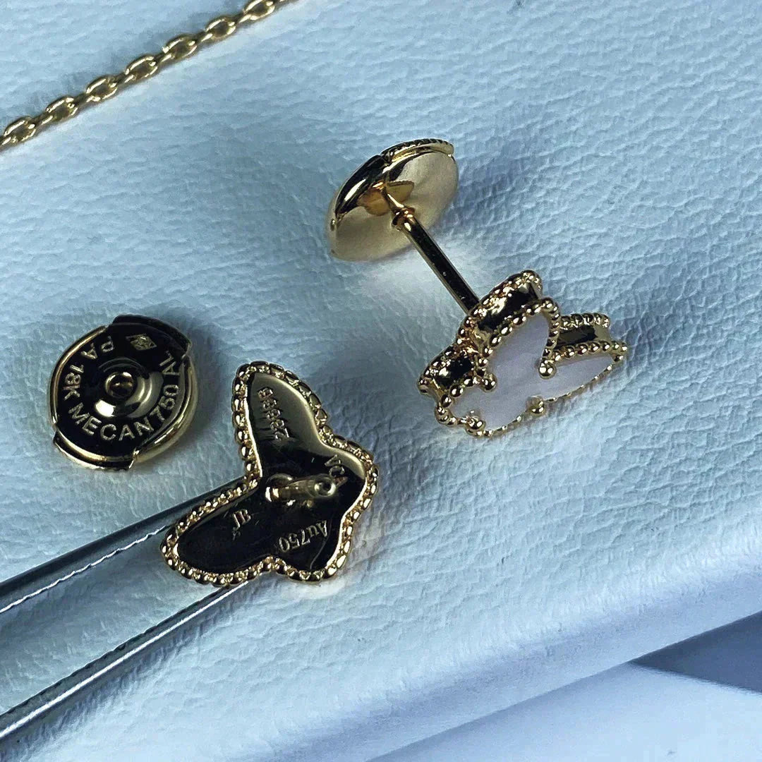 [Charm Aries Jewelry]SWEET BUTTERFLY MOP EARSTUDS