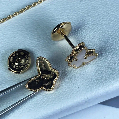 [Charm Aries Jewelry]SWEET BUTTERFLY MOP EARSTUDS