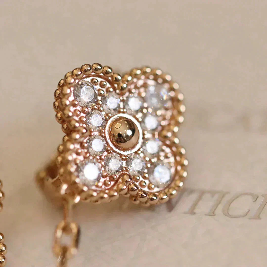 [Charm Aries Jewelry]CLOVER MEDIUM 1 MOTIFS FUll DIAMOND EARRINGS