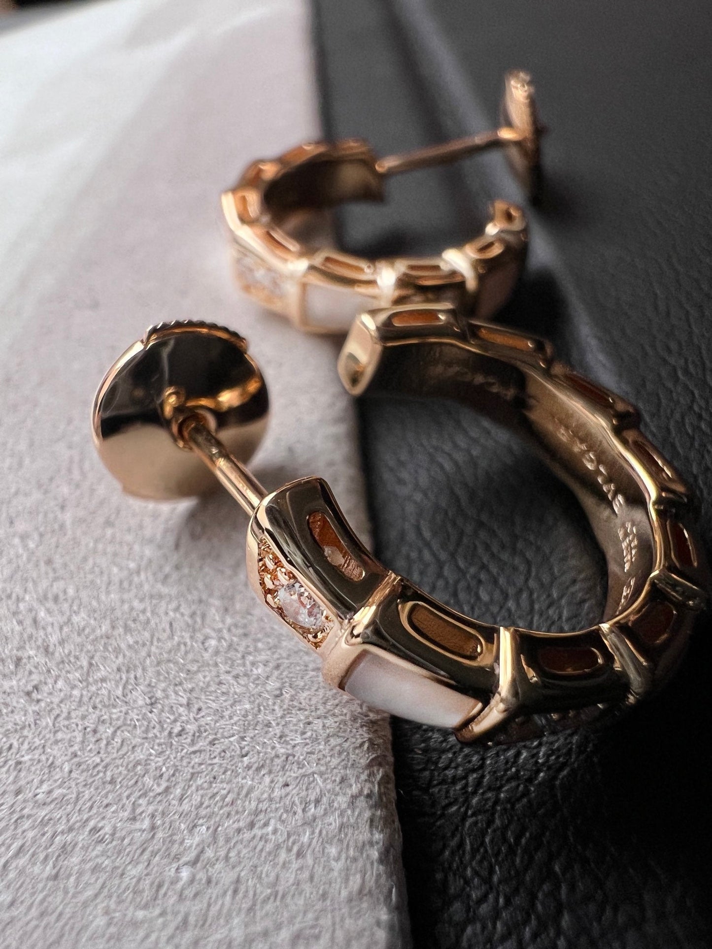 [Charm Aries Jewelry]SERPENTI MOP PINK GOLD EARRINGS
