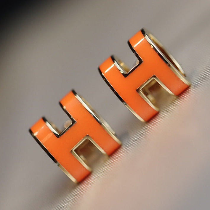 [Charm Aries Jewelry]MINI POP H EARRINGS ORANGE