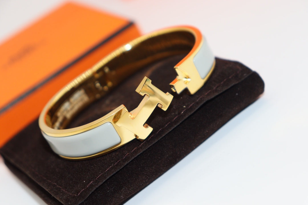 [Charm Aries Jewelry]H LIGHT BLUE BRACELET