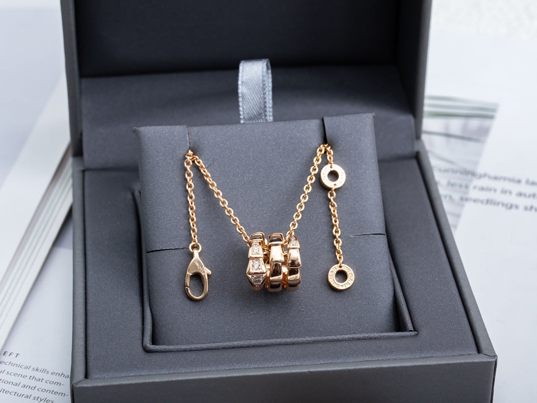 [Charm Aries Jewelry]SERPENTI PINK GOLD NECKLACE DIAMOND