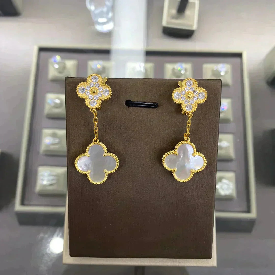 [Charm Aries Jewelry]CLOVER  2 MOTIFS  DIAMOND  EARRINGS (MULTIPLE CHOICESç´