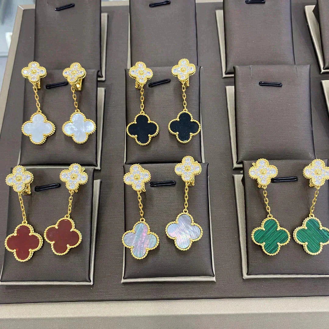 [Charm Aries Jewelry]CLOVER  2 MOTIFS  DIAMOND  EARRINGS (MULTIPLE CHOICESç´