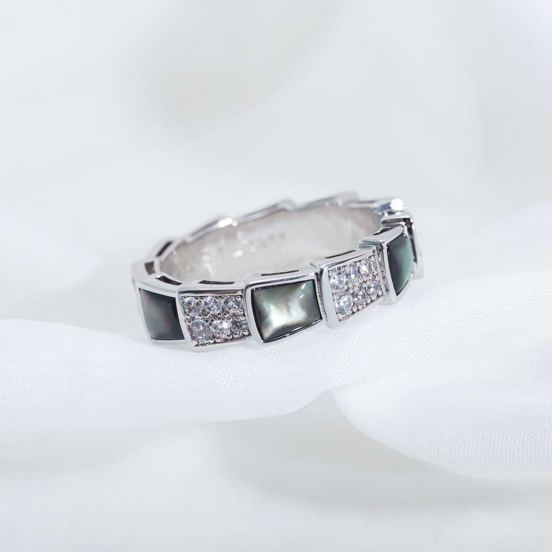 [Charm Aries Jewelry]SERPENTI RING SILVER DIAMOND BLACK MOP 4MM
