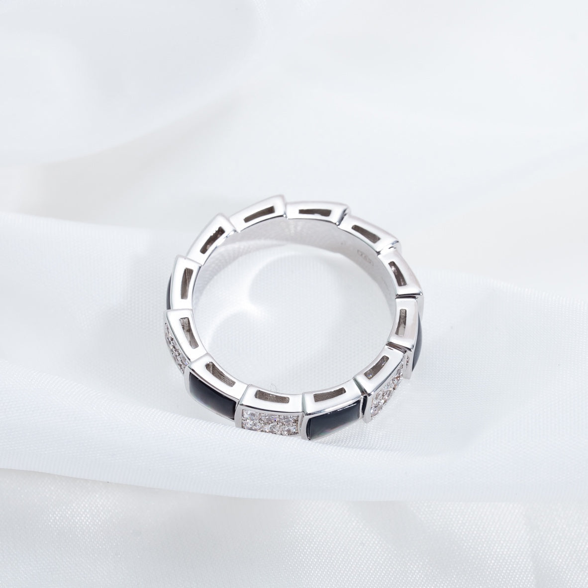 [Charm Aries Jewelry]SERPENTI RING SILVER DIAMOND BLACK MOP 4MM