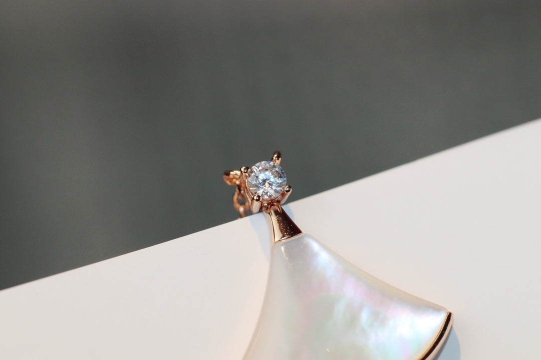 [Charm Aries Jewelry]DREAM NECKLACE WHITE MOP PINK GOLD 1 DIAMOND