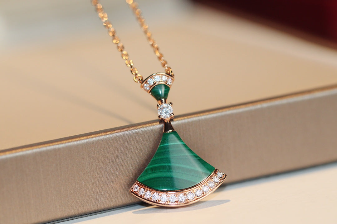 [Charm Aries Jewelry]DREAM NECKLACE MALACHITE DIAMOND