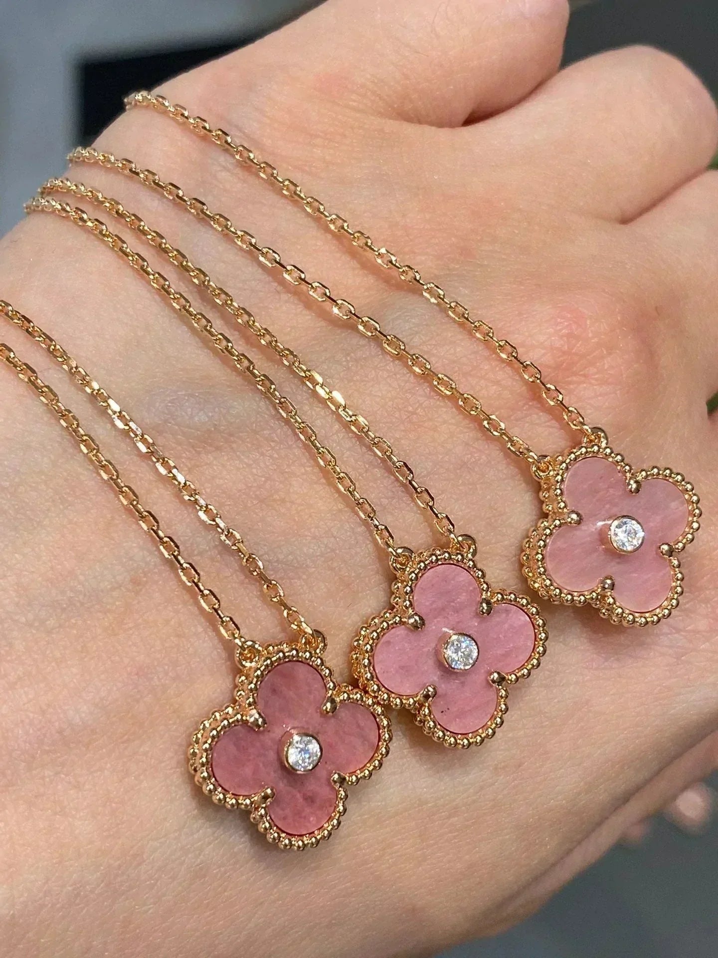 [Charm Aries Jewelry]CLOVER 15MM DIAMOND RHODONITE NECKLACE