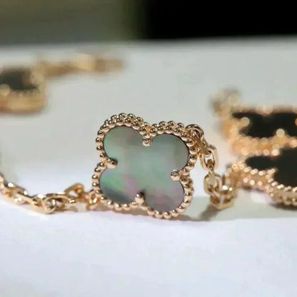 [Charm Aries Jewelry]CLOVER 5 MOTIF GRAY MOP  BRACELET