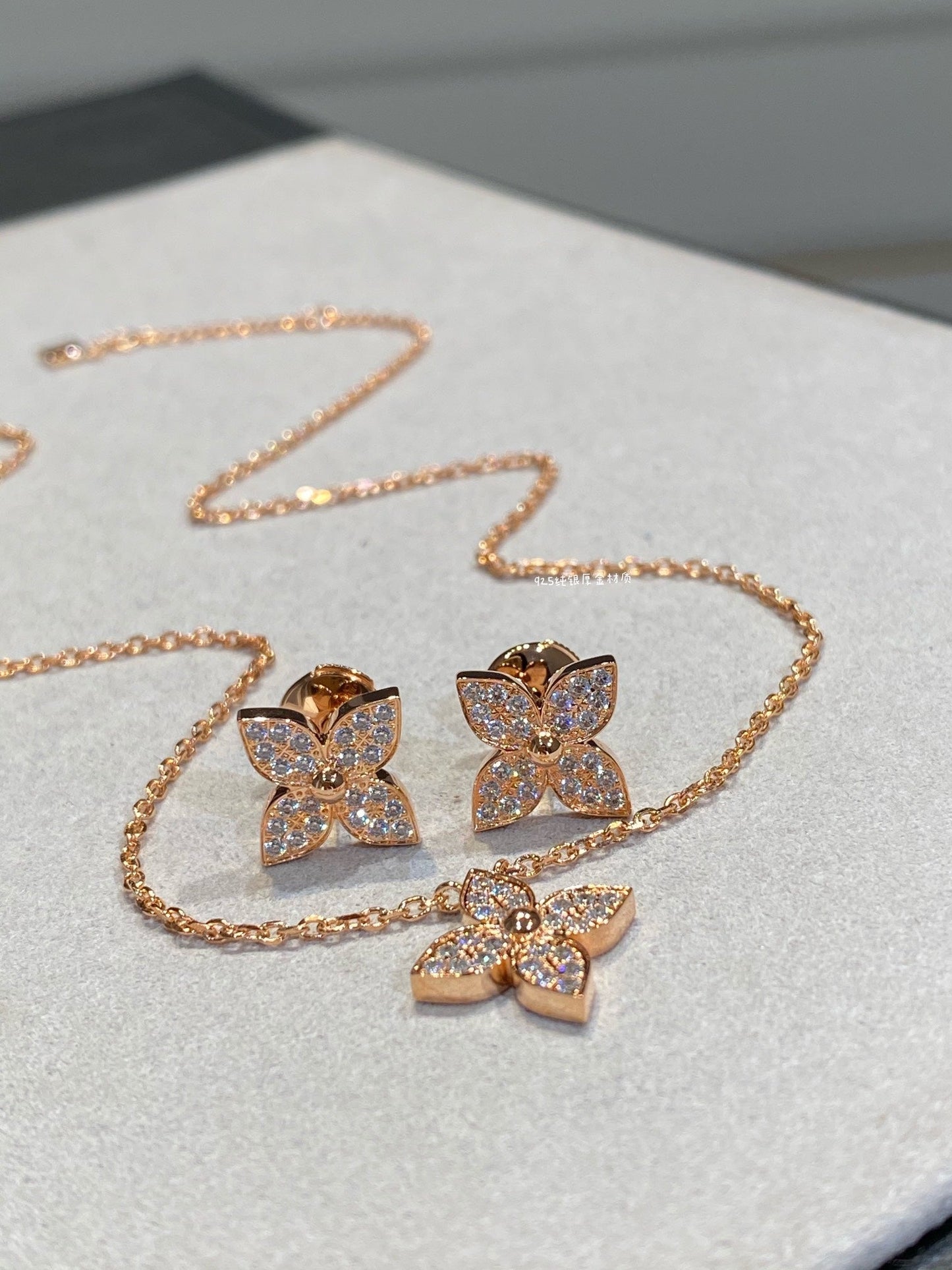 [Charm Aries Jewelry]STAR DIAMOND NECKALCE
