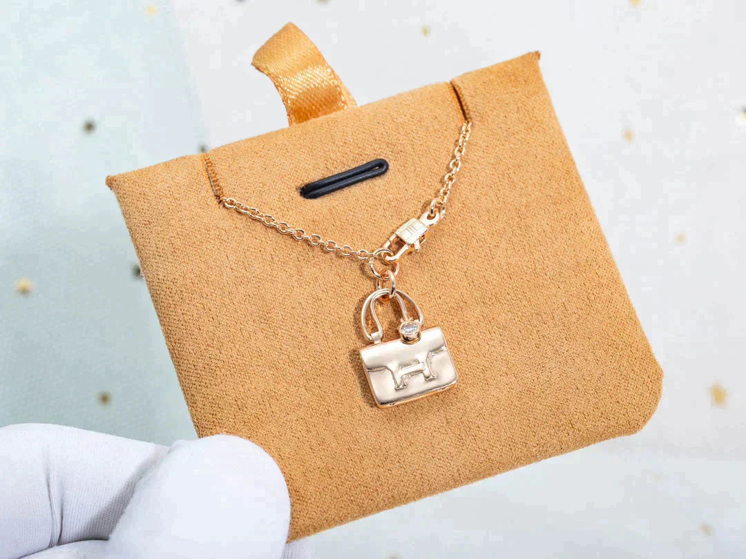 [Charm Aries Jewelry]AMULETTE PEDANT ROSE GOLD NECKLACE