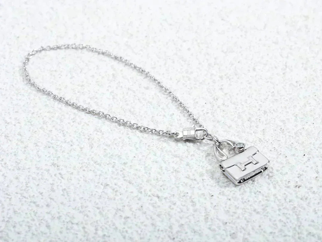 [Charm Aries Jewelry]AMULETTE PEDANT SILVER NECKLACE