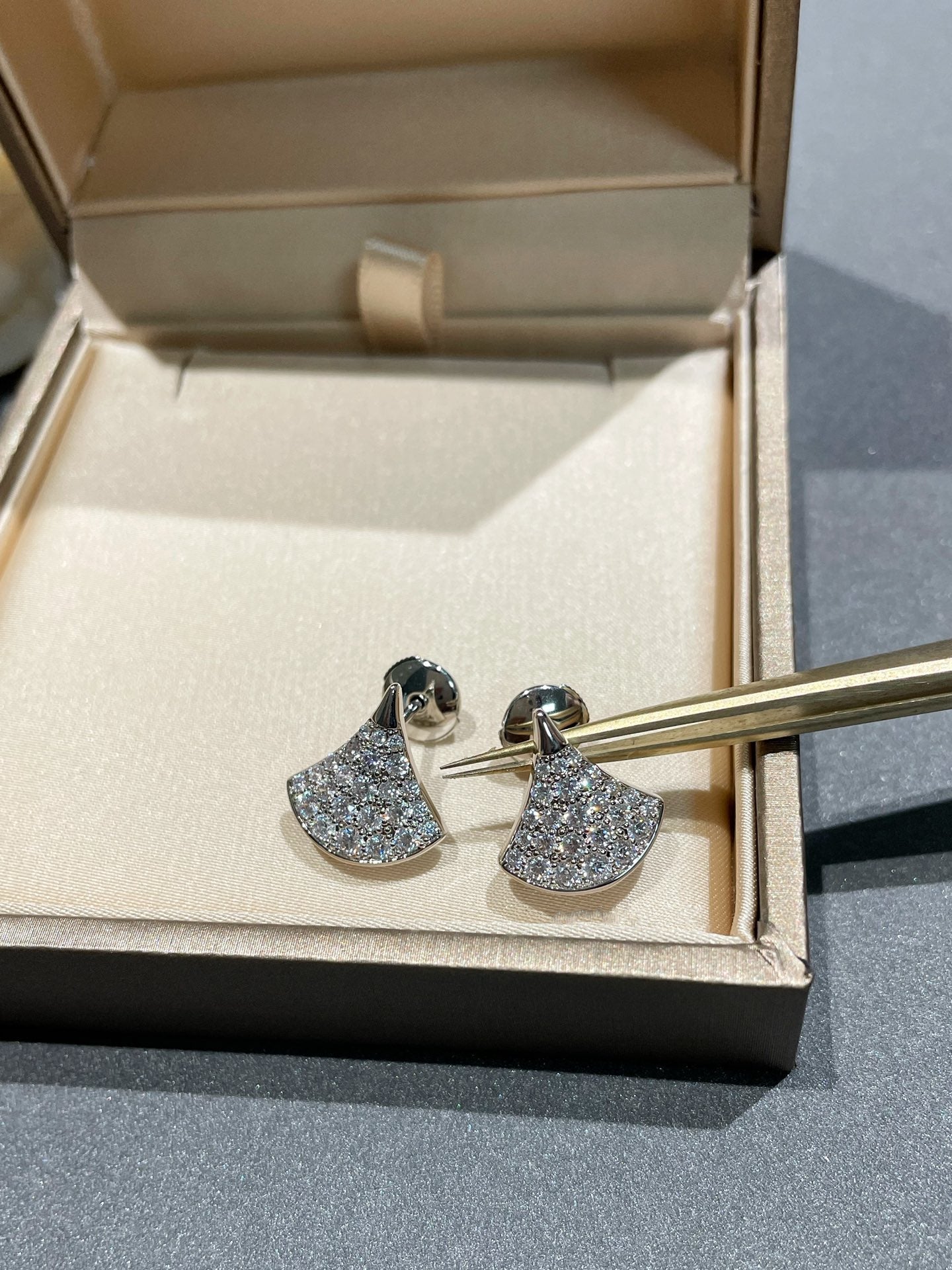 [Charm Aries Jewelry]DREAM STUD EARRINGS DIAMOND