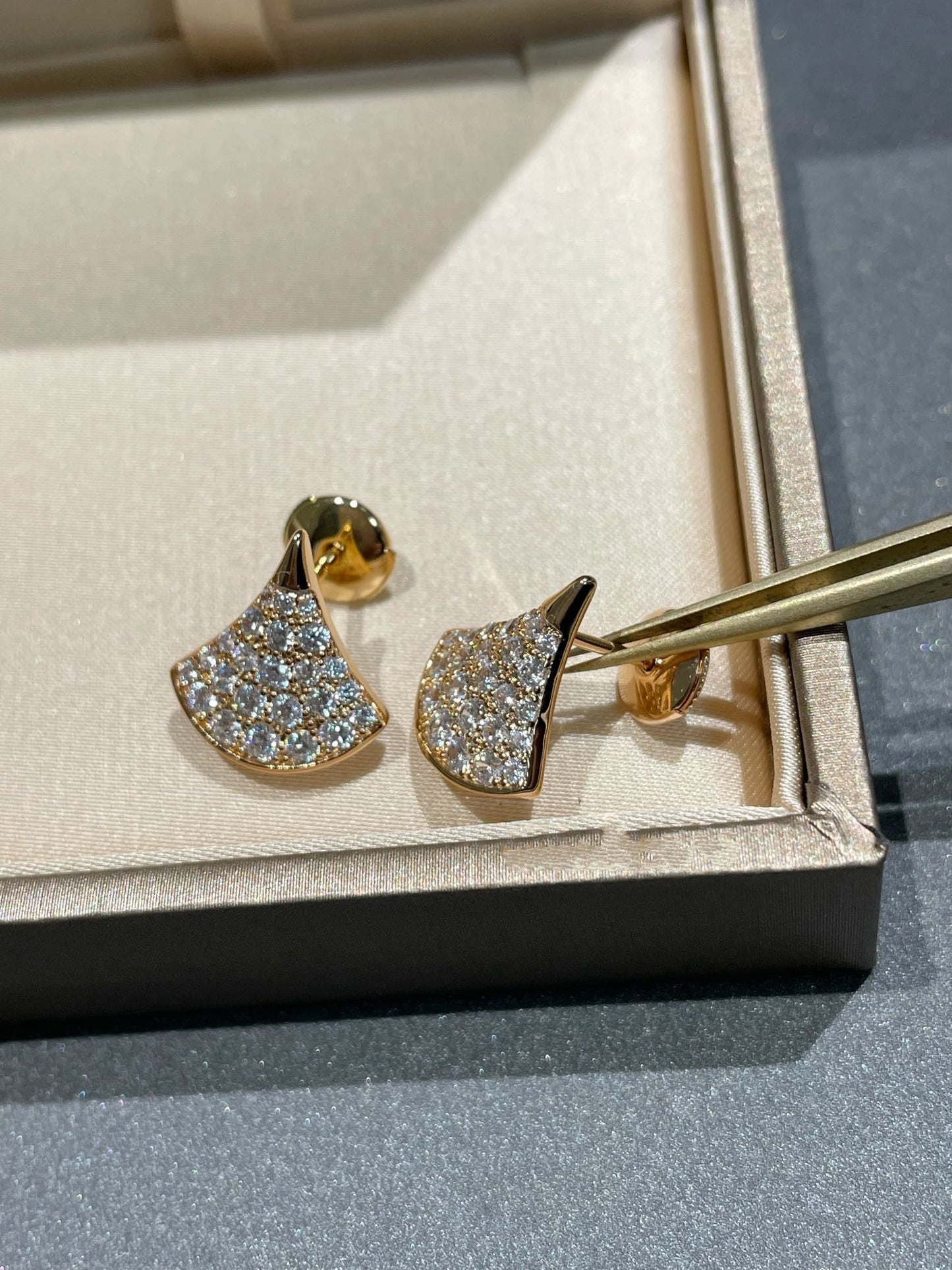 [Charm Aries Jewelry]DREAM STUD EARRINGS DIAMOND