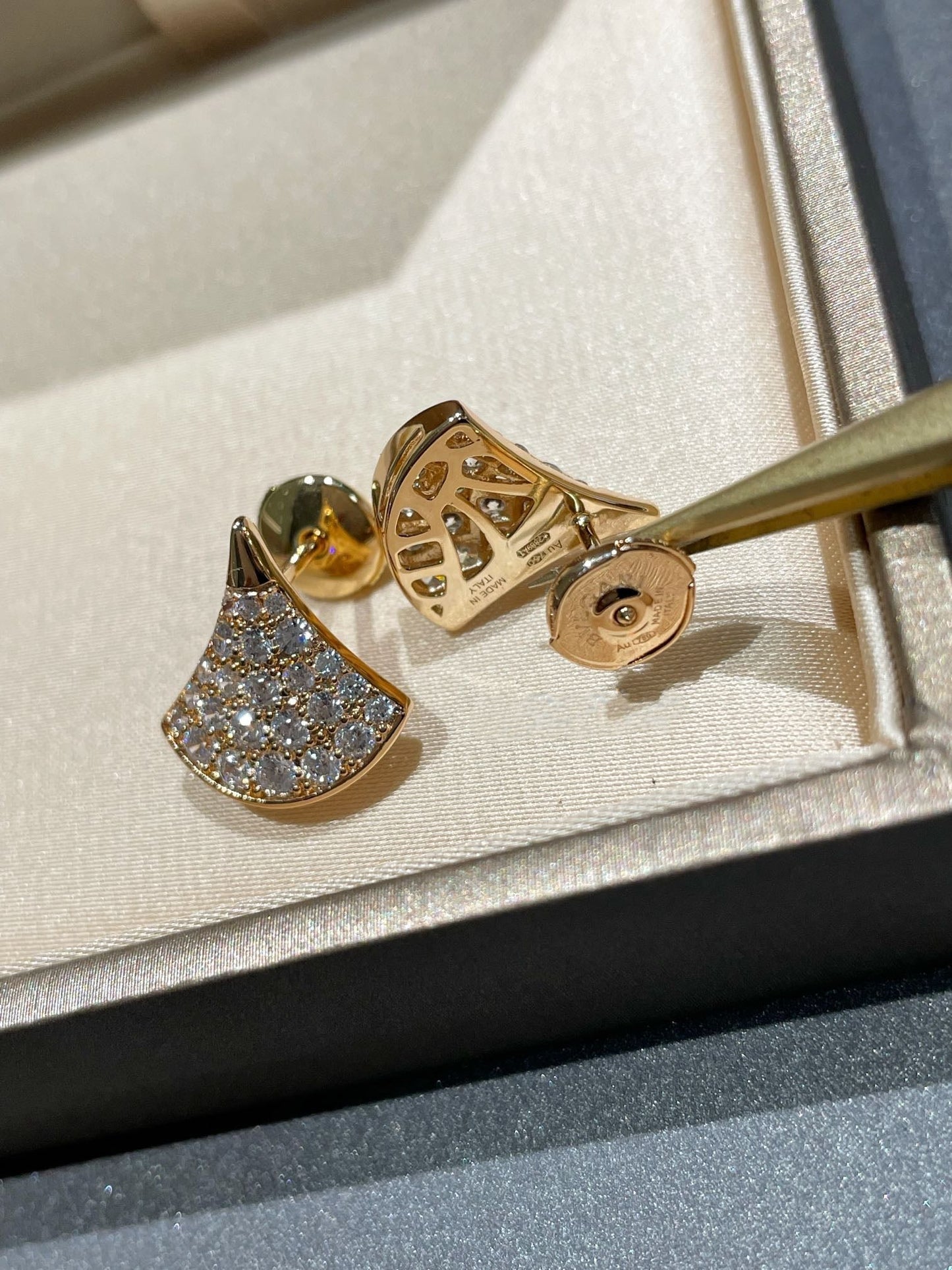 [Charm Aries Jewelry]DREAM STUD EARRINGS DIAMOND