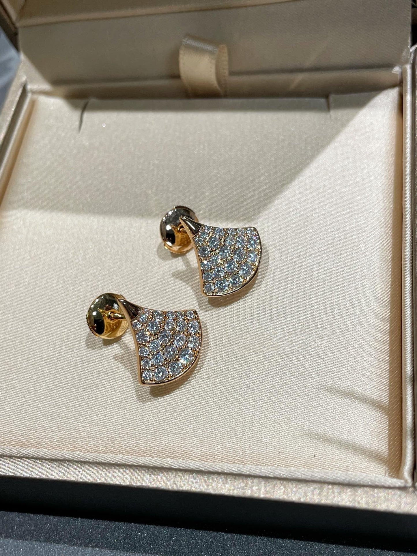 [Charm Aries Jewelry]DREAM STUD EARRINGS DIAMOND