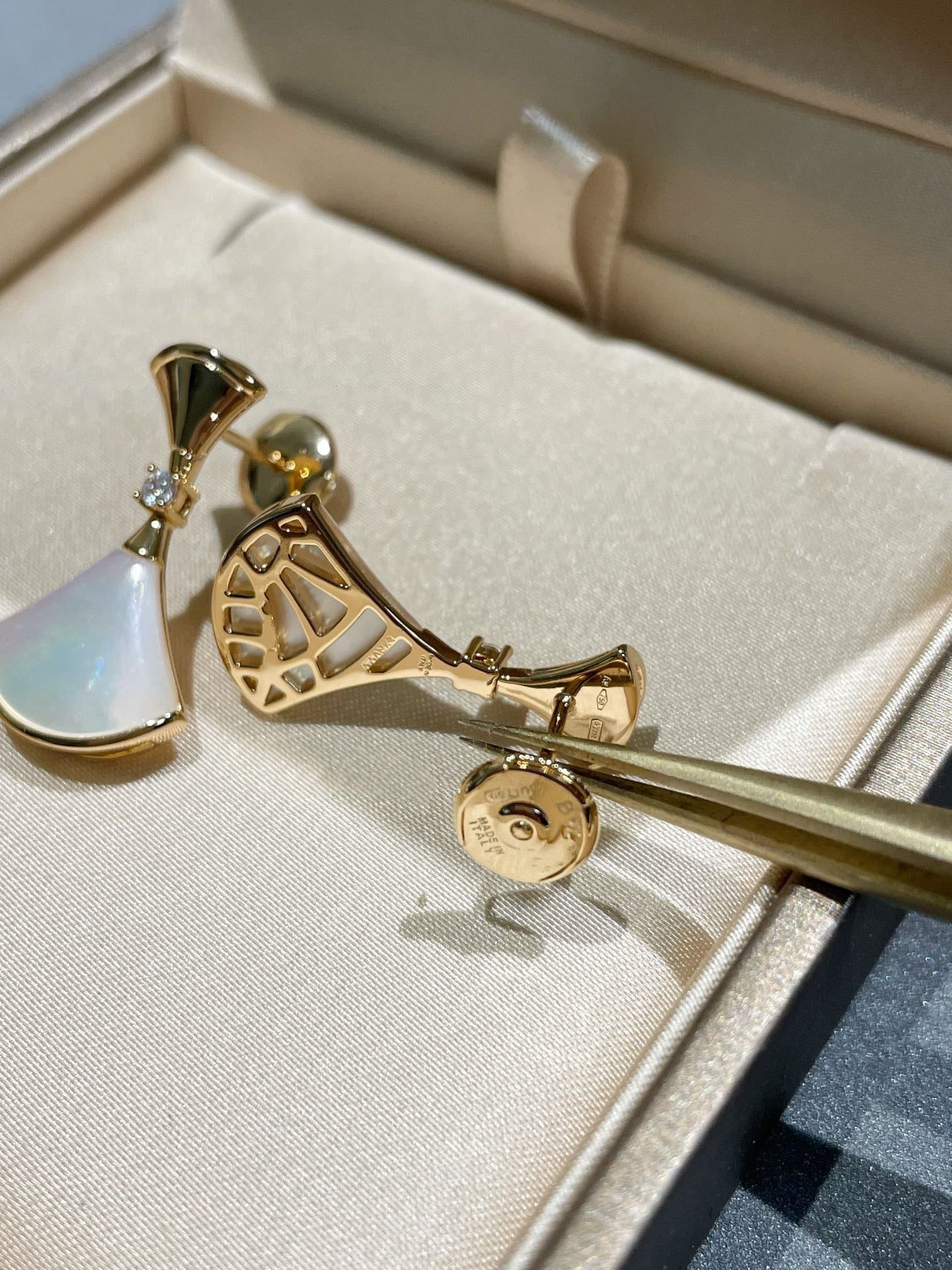 [Charm Aries Jewelry]DREAM MOP 1 DIAMOND EARRINGS