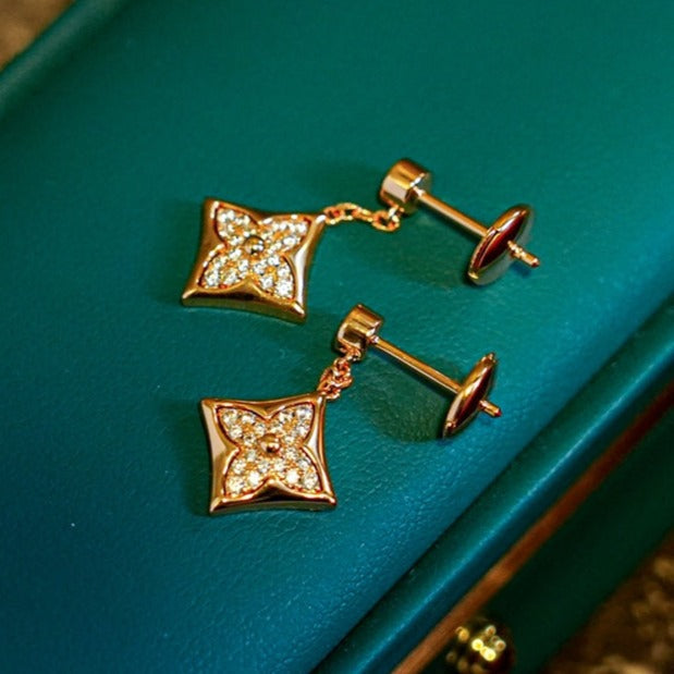 [Charm Aries Jewelry]STAR DIAMONDS EARRINGS GOLD