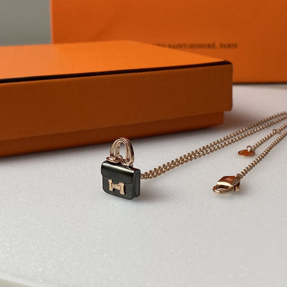 [Charm Aries Jewelry]CONSTANCE BLACK PEDANT PINK GOLD NECKLACE