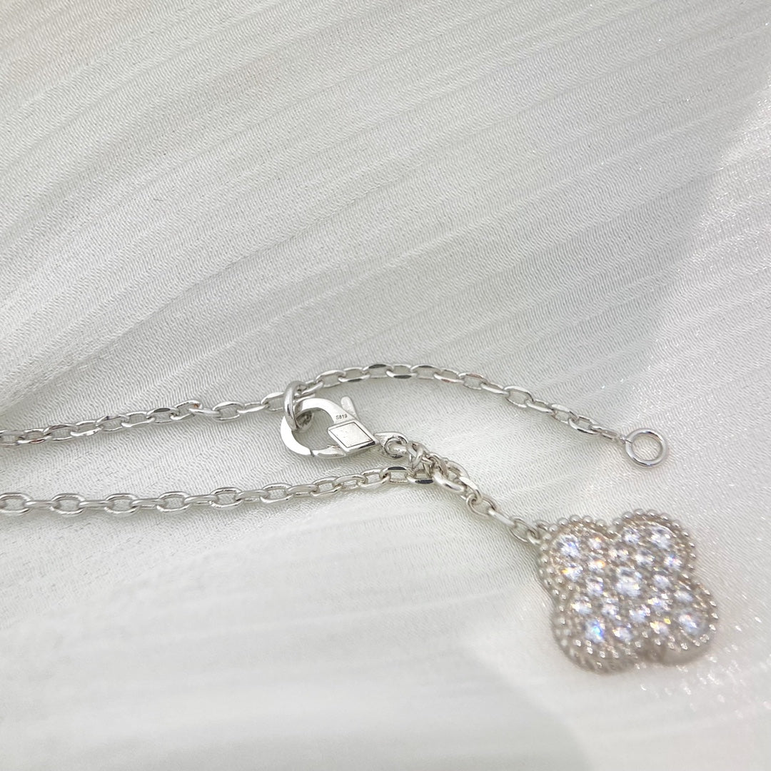 [Charm Aries Jewelry]CLOVER 5 MOTIFS SILVER DIAMONDS NECKLACE