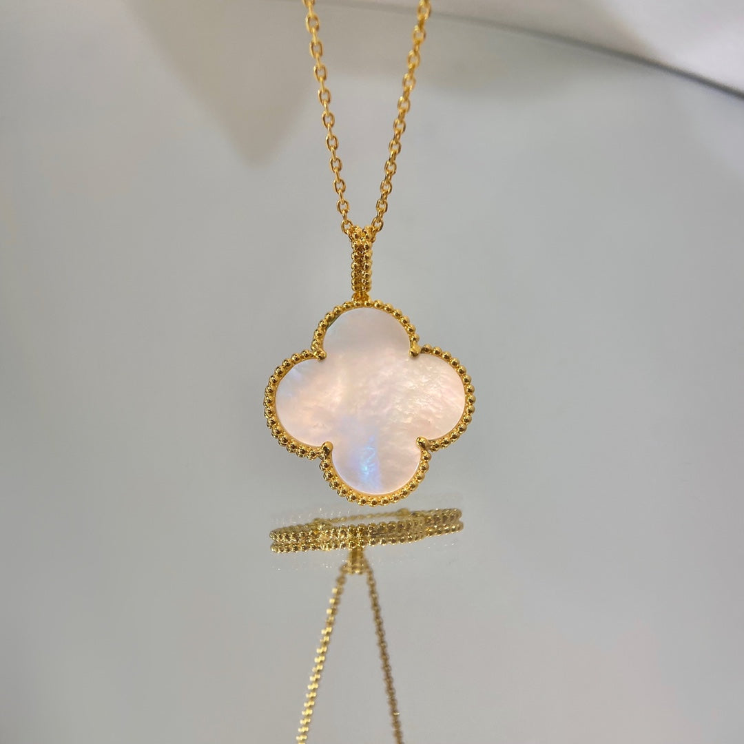 [Charm Aries Jewelry]CLOVER 25MM MOP LARGE PENDANT NECKLACE