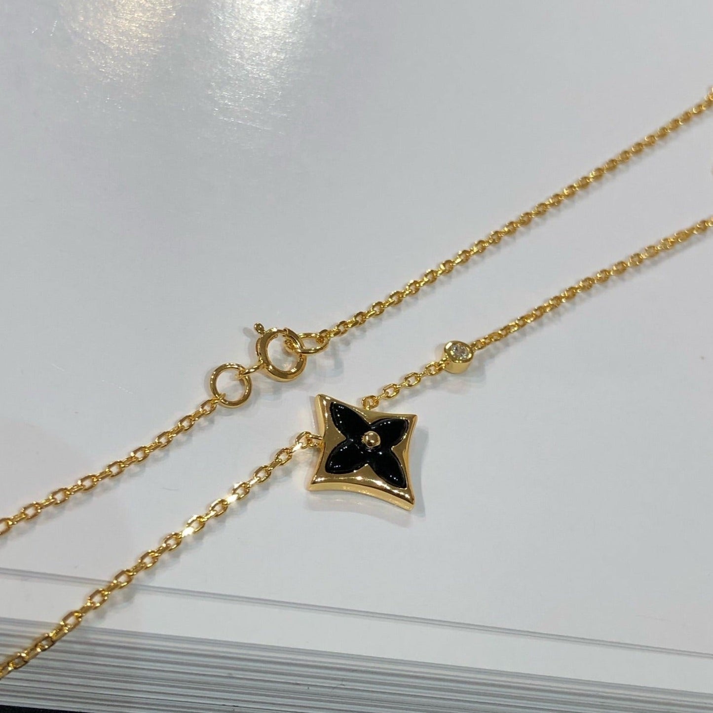 [Charm Aries Jewelry]STAR BLACK MOP NECKLACE