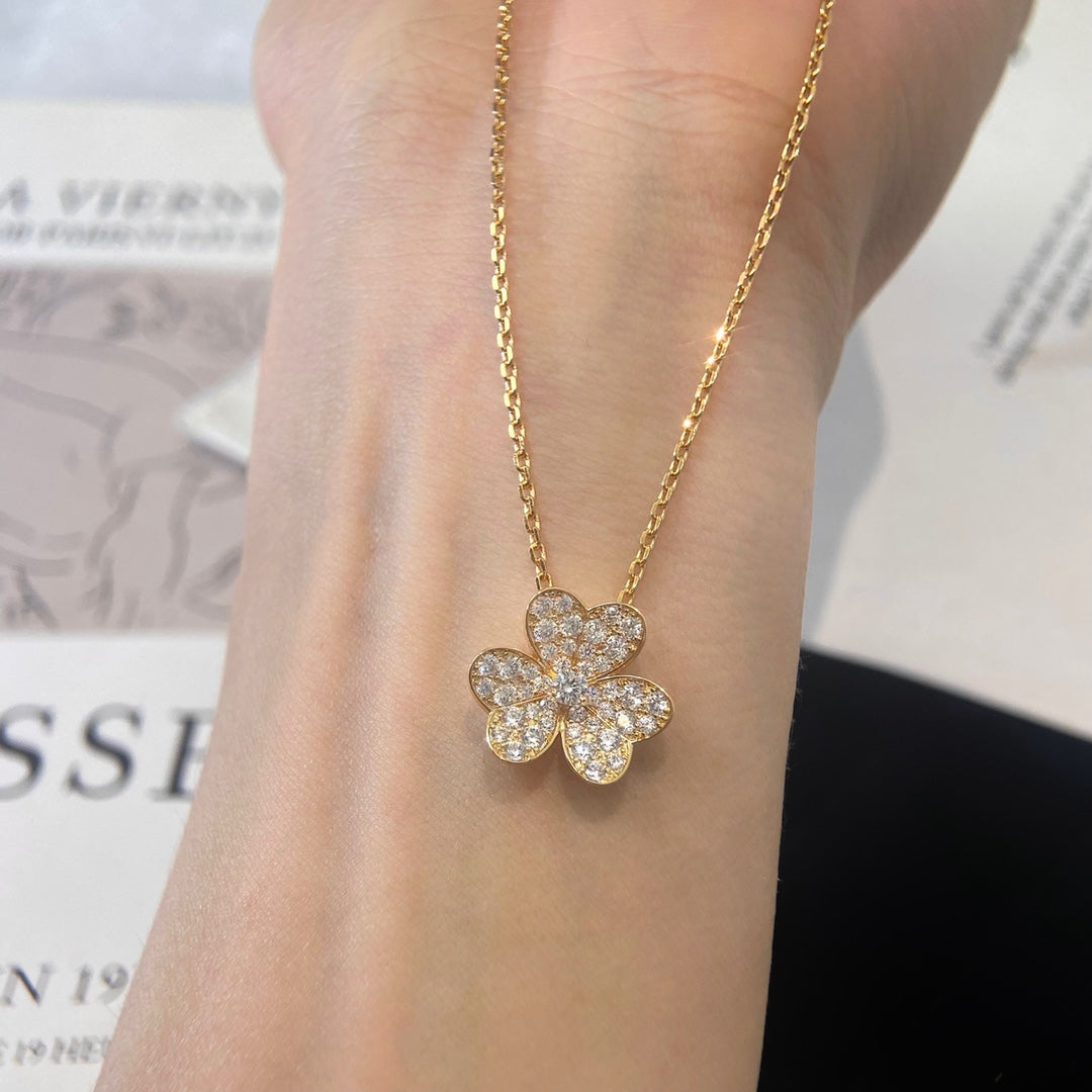 [Charm Aries Jewelry]FLOWER DIAMOND NECKLACE