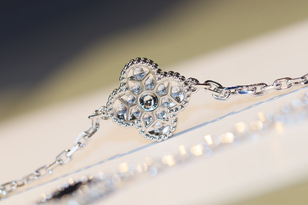 [Charm Aries Jewelry]CLOVER 20 MOTIFS ONYX DIAMOND SILVER