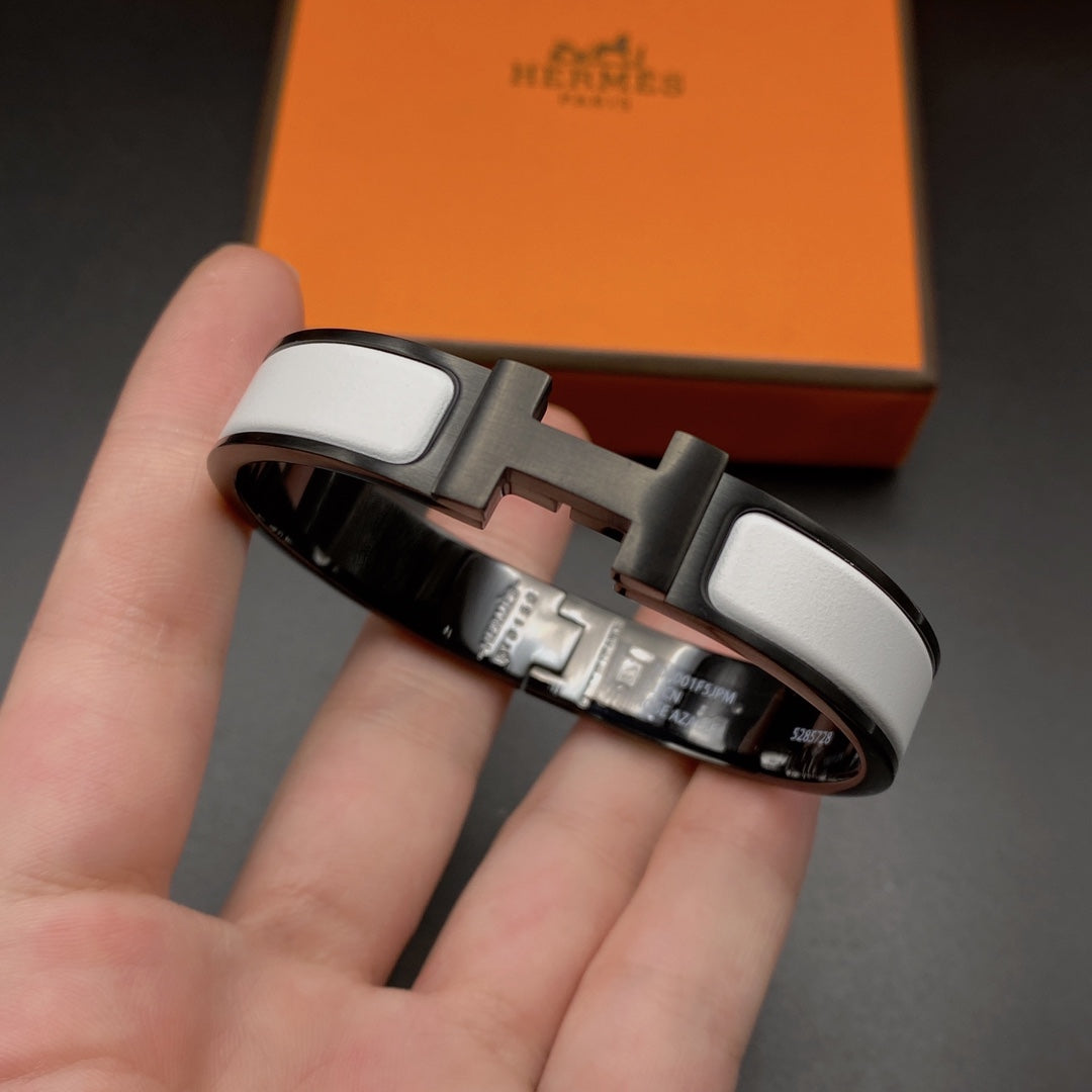 [Charm Aries Jewelry]H BRACELET 12MM BLACK WHITE CERAMIC