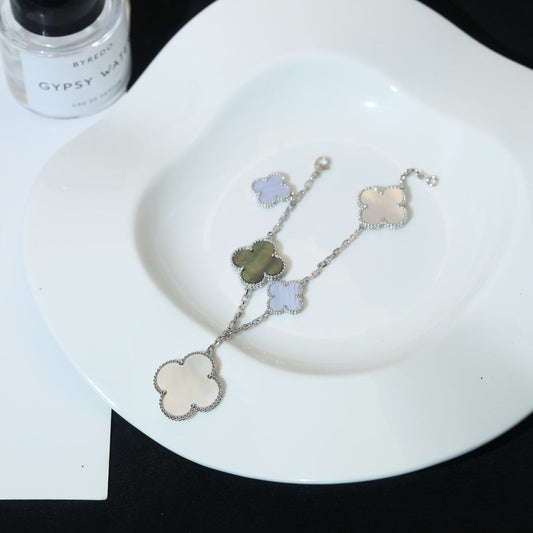 [Charm Aries Jewelry]CLOVER BRACELET 5 MOTIFS MOP CHALCEDONY SILVER
