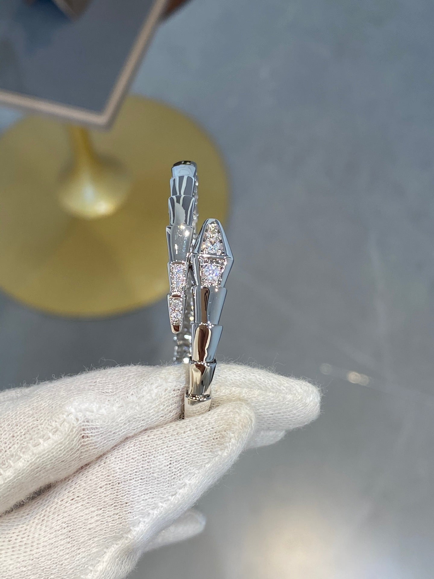 [Charm Aries Jewelry]SERPENTI BRACELET DIAMONDS SILVER