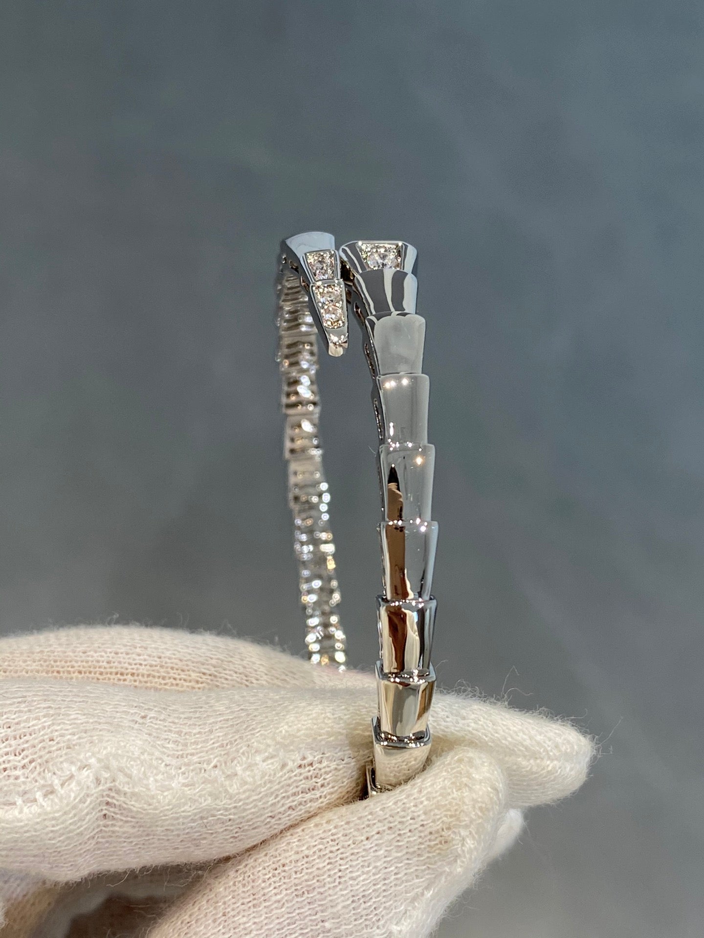 [Charm Aries Jewelry]SERPENTI BRACELET DIAMONDS SILVER