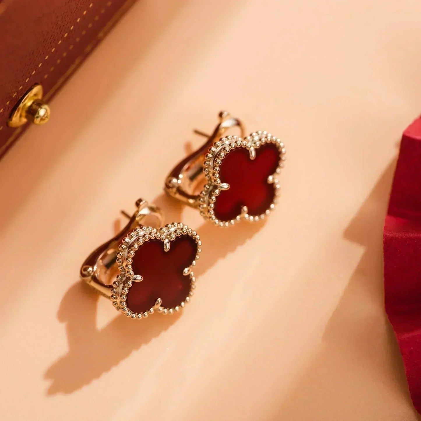 [Charm Aries Jewelry]CLOVER MEDIUM 1 MOTIFS CARNELIAN  EARRINGS